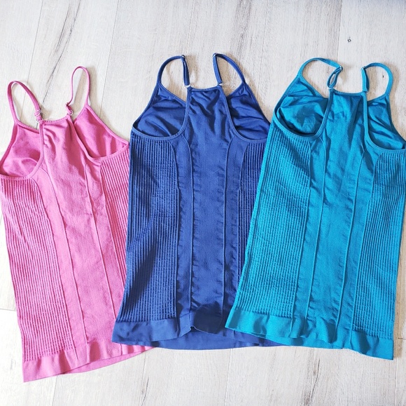 Bundle of 3 BeUp sport tops - Picture 3 of 5